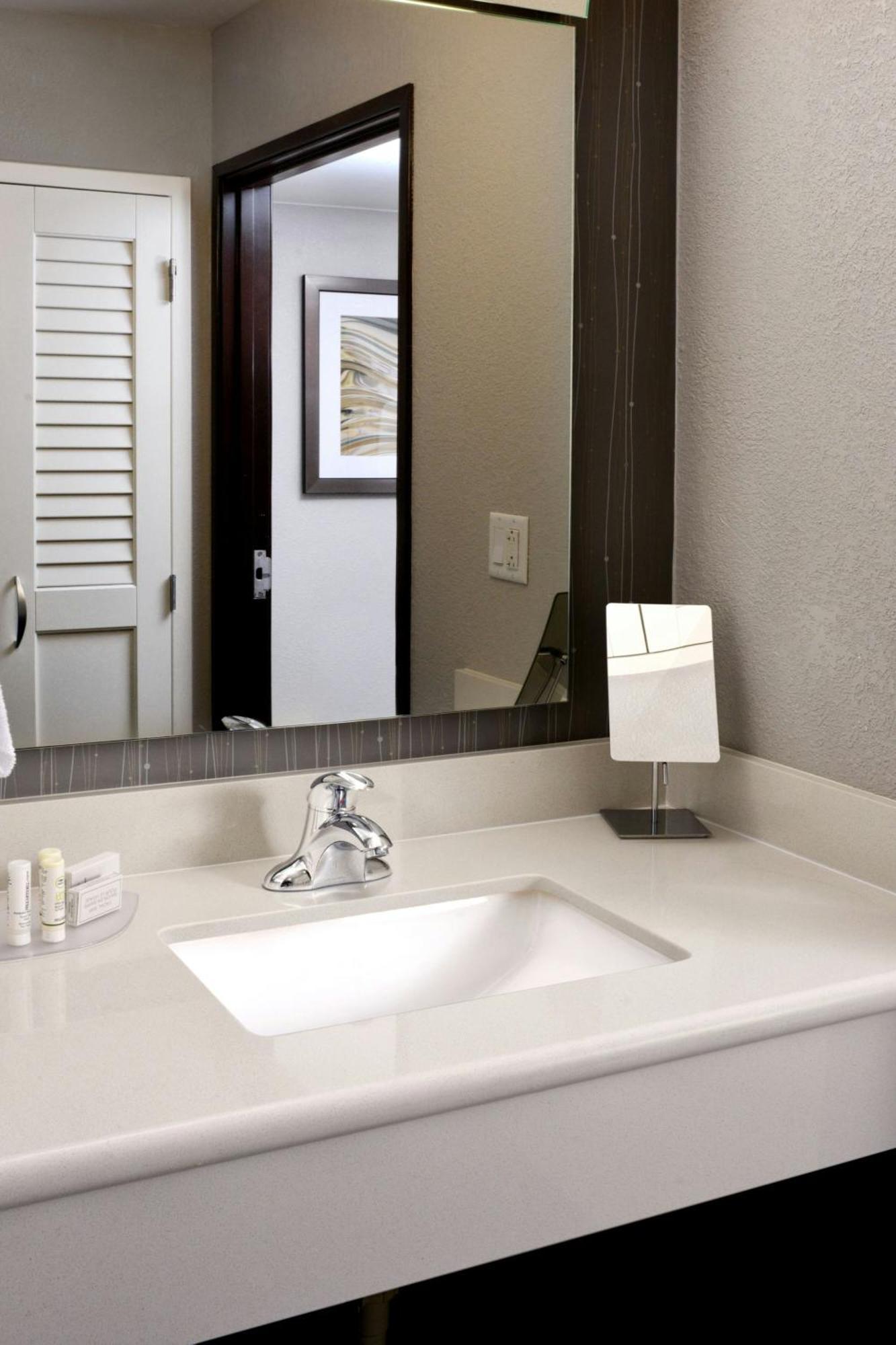 Courtyard By Marriott Houston Northwest Hotel Екстериор снимка