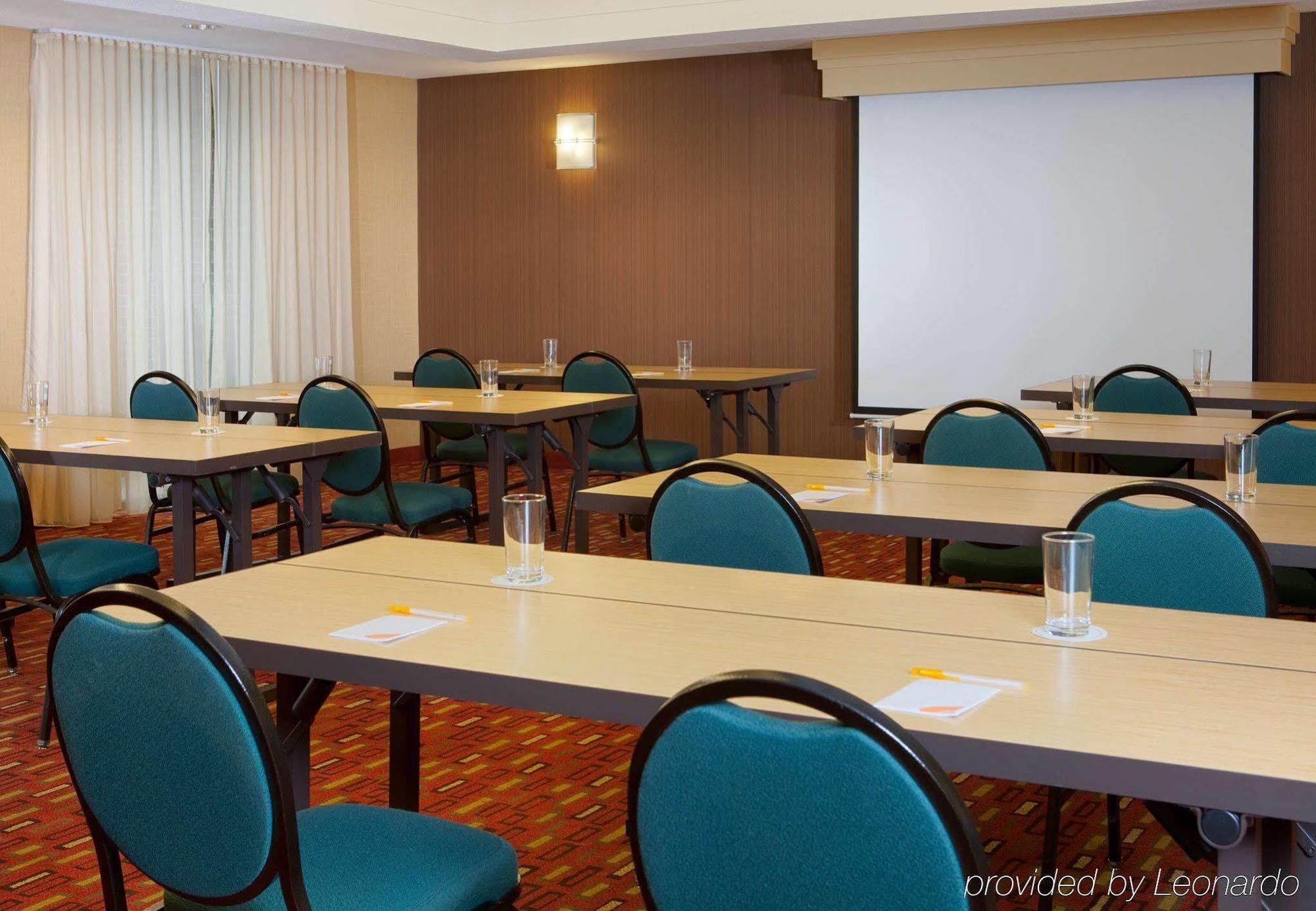 Courtyard By Marriott Houston Northwest Hotel Екстериор снимка